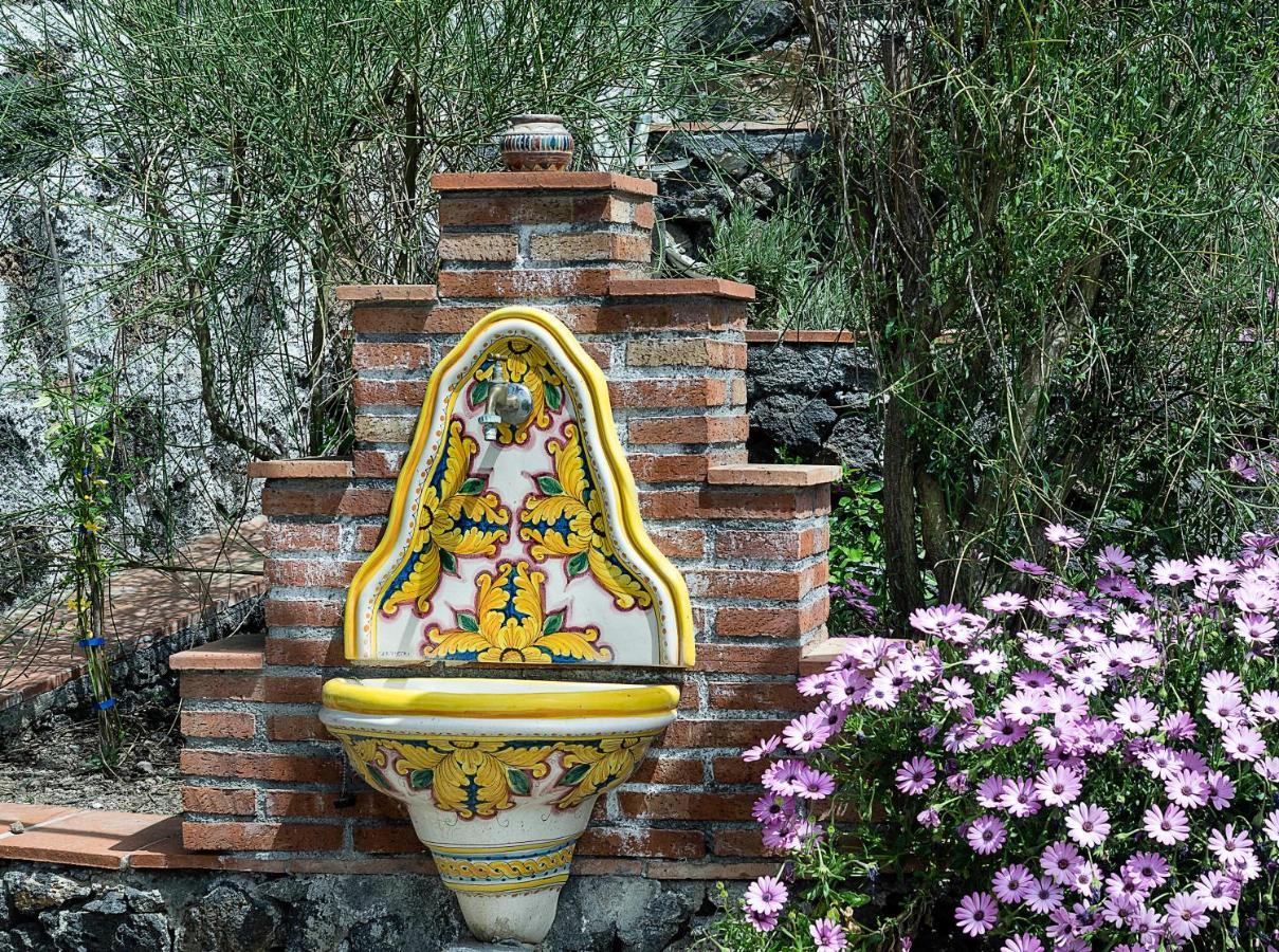 Fontana Del Cherubino Santa Maria di Licodia Dış mekan fotoğraf